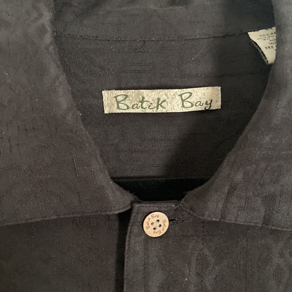 Batik Bay Button Up Hawaiian Camp Shirt L Black Tribal Palm Leaves Chest Pocket - Picture 3 of 11